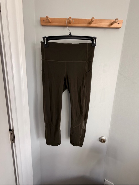 lululemon athletica Pants - Lululemon green leggings with pocket